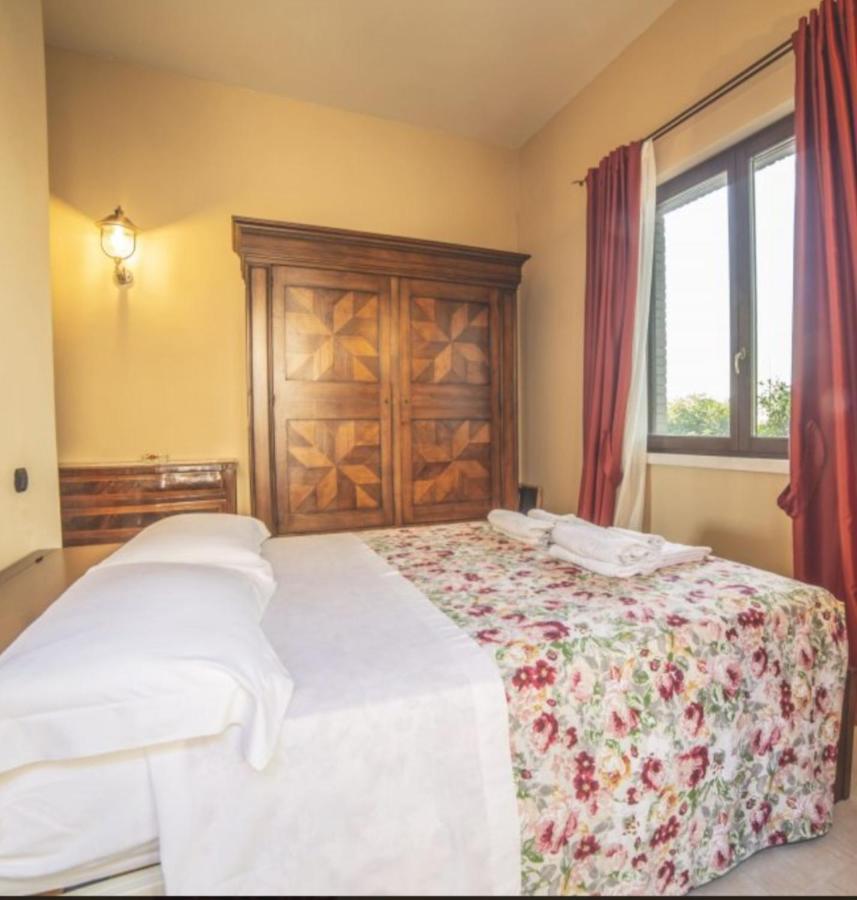 La Casa Nella Prateria Panzió Misano Adriatico Kültér fotó